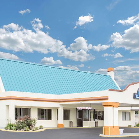 Days Inn By Wyndham Ruther Glen Kings Dominion Area Exteriér fotografie