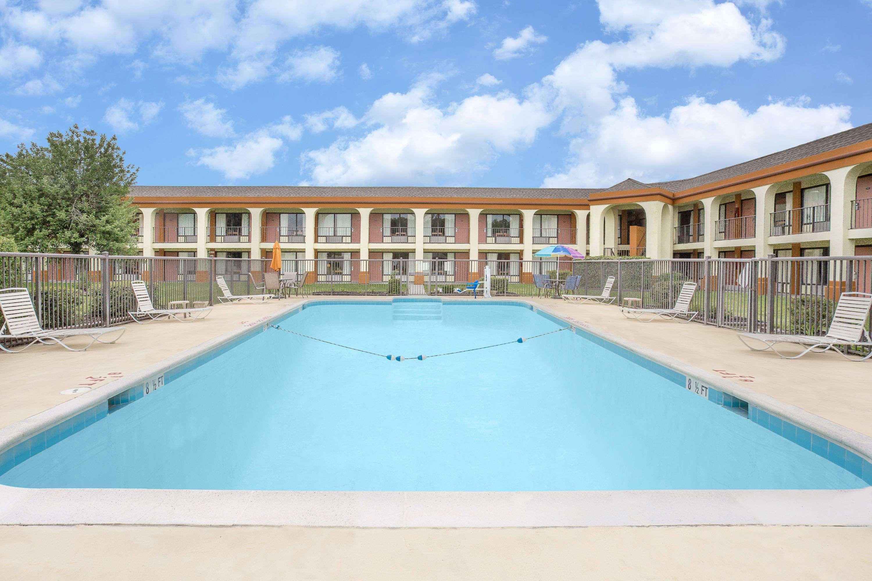 Days Inn By Wyndham Ruther Glen Kings Dominion Area Exteriér fotografie