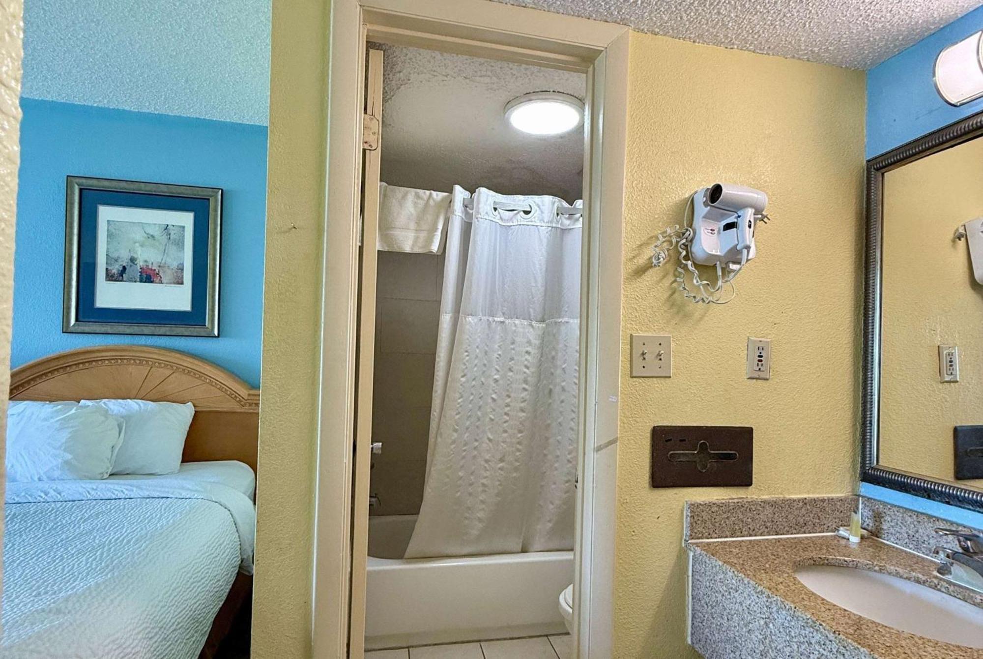 Days Inn By Wyndham Ruther Glen Kings Dominion Area Exteriér fotografie