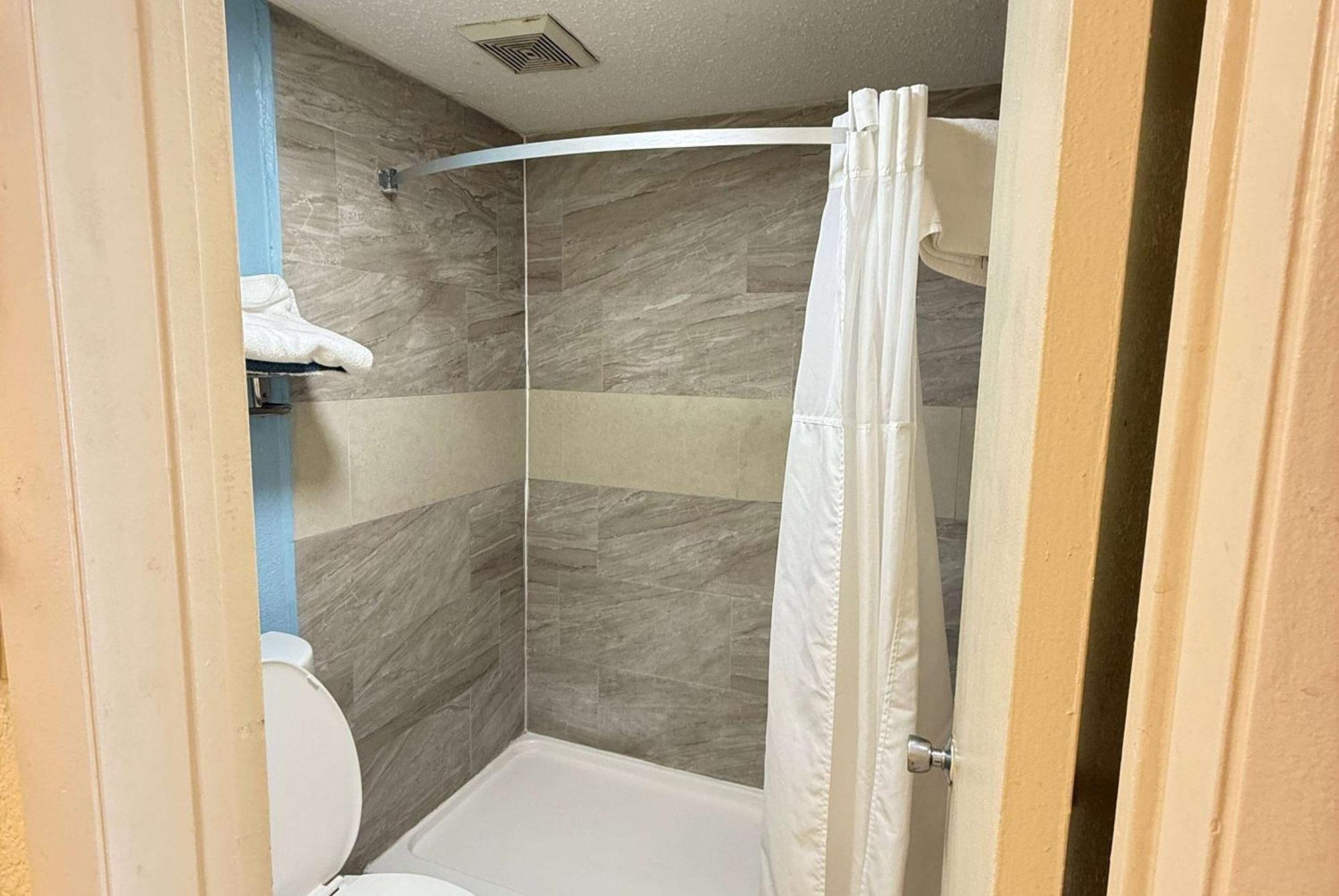 Days Inn By Wyndham Ruther Glen Kings Dominion Area Exteriér fotografie